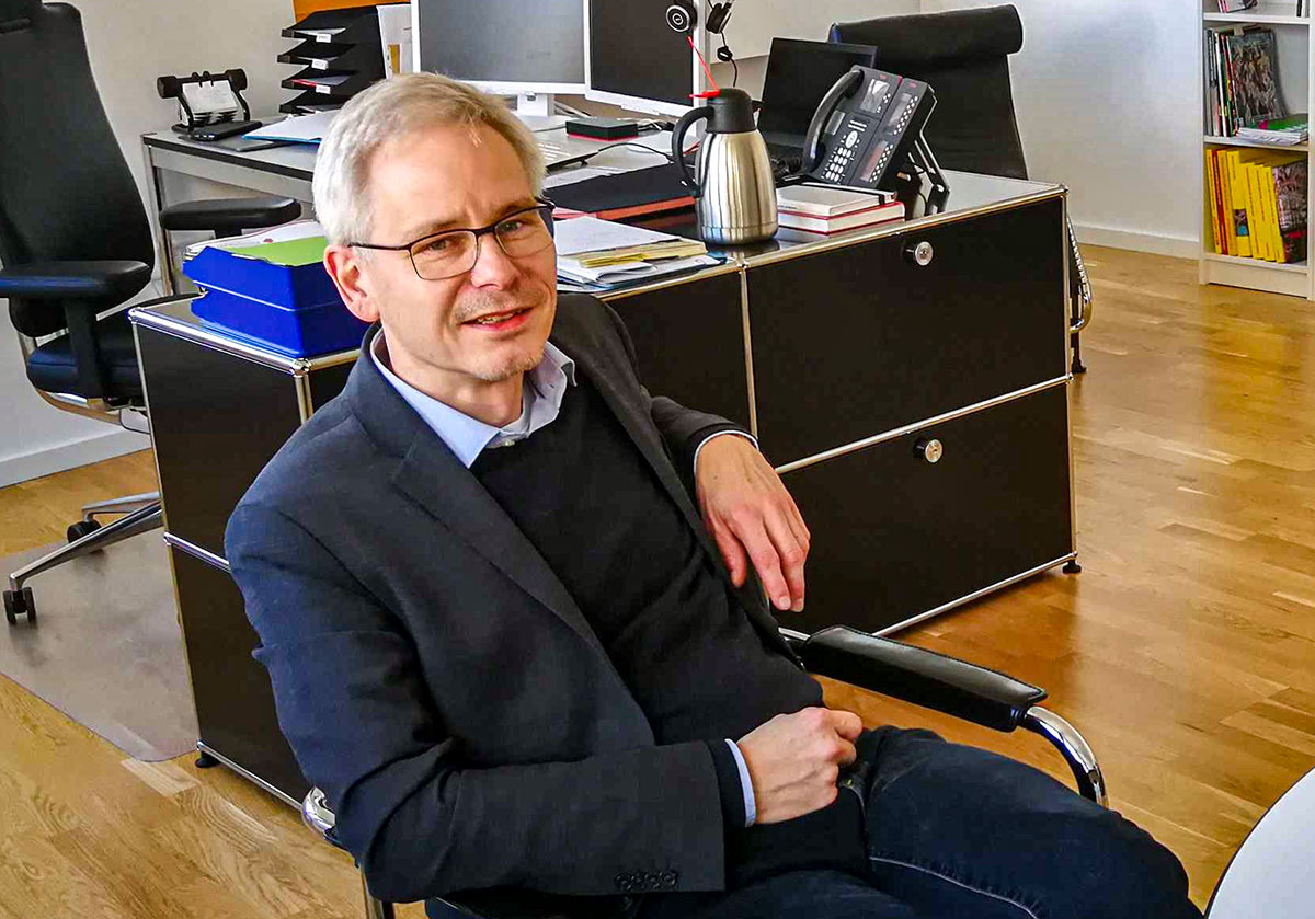 Dr. Roland Mönig